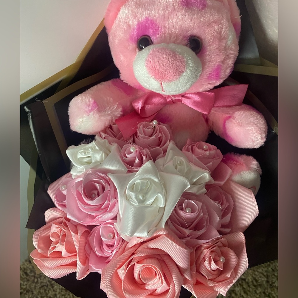 I am selling pink/white valentines ribbon rose bouquet. AKA eternal flowers. <3 - Picture 2 of 5